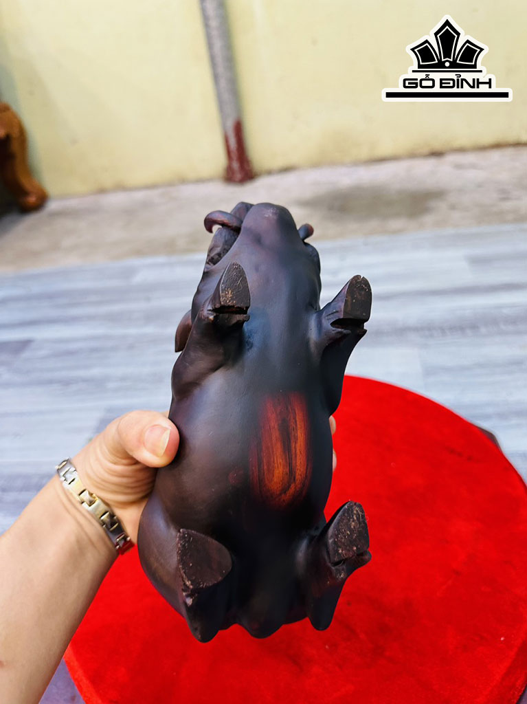 Tượng Heo Phong Thủy Gỗ Trắc Cao 13 Ngang 23 Sâu 10 (cm)