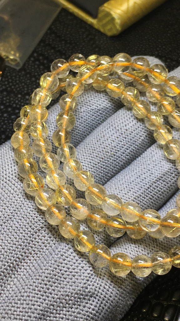 Chuỗi Đá Thạch Anh Tóc Vàng Đường Kính Hạt 6,9 (mm) 35.3gr