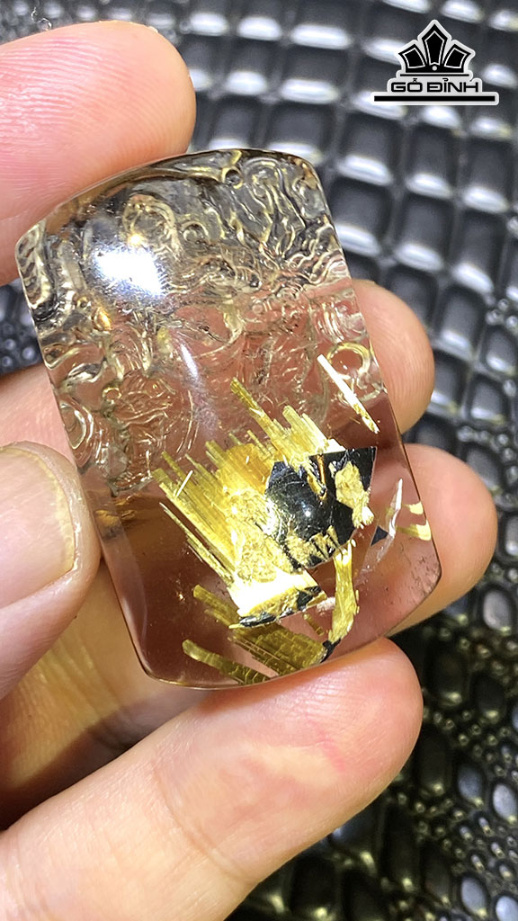 Mặt Dây Chuyền Quan Công Đá Thạch Anh Tóc Vàng Cao 42,8 Ngang 26 Sâu 12 (mm) 24gr