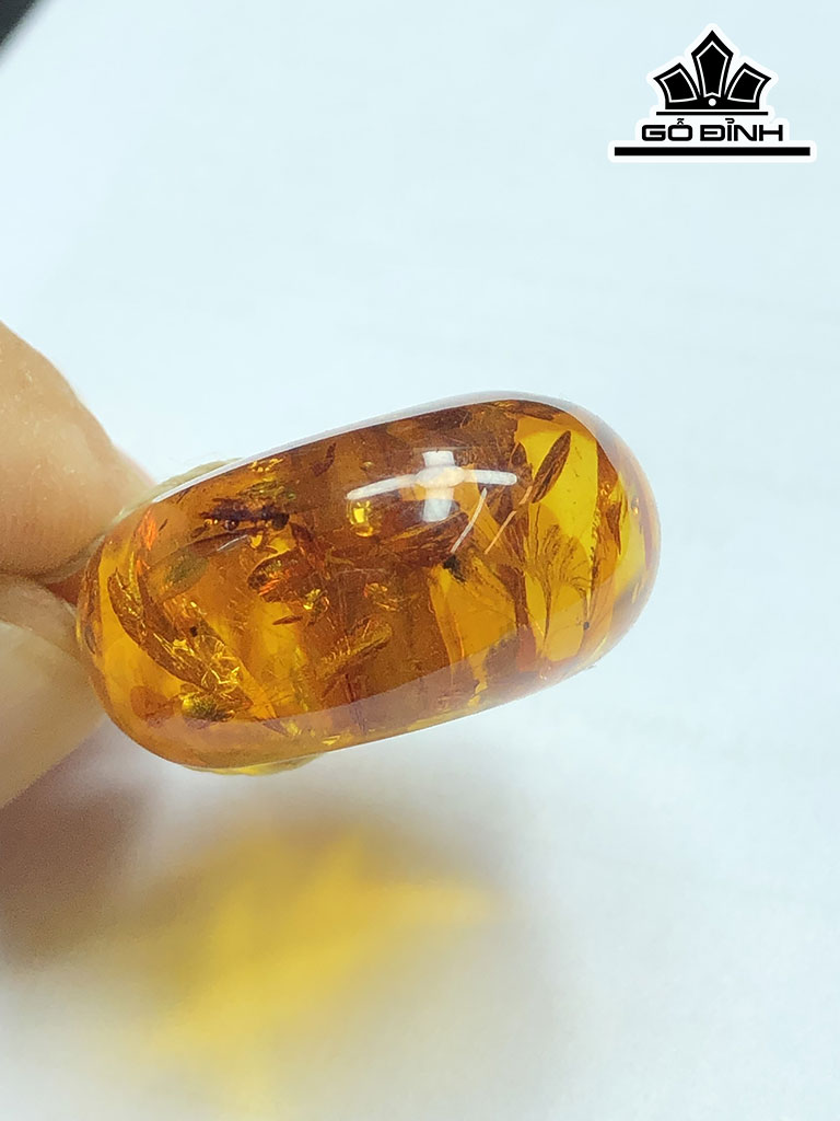 Tác Phẩm Đồng Điếu Đá Hổ Phách Cao 25 Ngang 13 (mm) 5gr