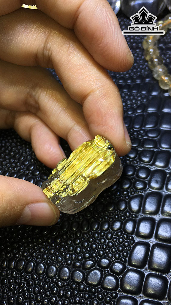 Tỳ Hưu Đá Thạch Anh Tóc Vàng Cao 26,4 Ngang 16,6 Sâu 10,6 (mm) 9,1gr