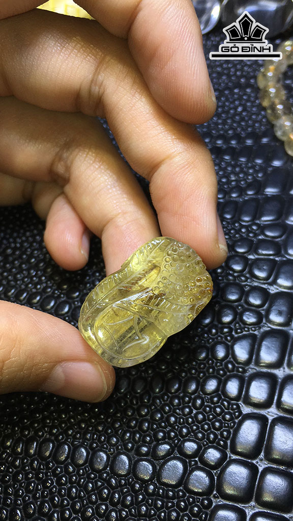 Tỳ Hưu Đá Thạch Anh Tóc Vàng Cao 26,4 Ngang 16,6 Sâu 10,6 (mm) 9,1gr
