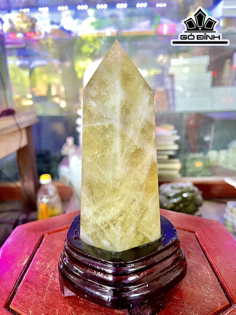 Trụ Đá Thạch Anh Vàng Cao 23 (cm) 1,04kg