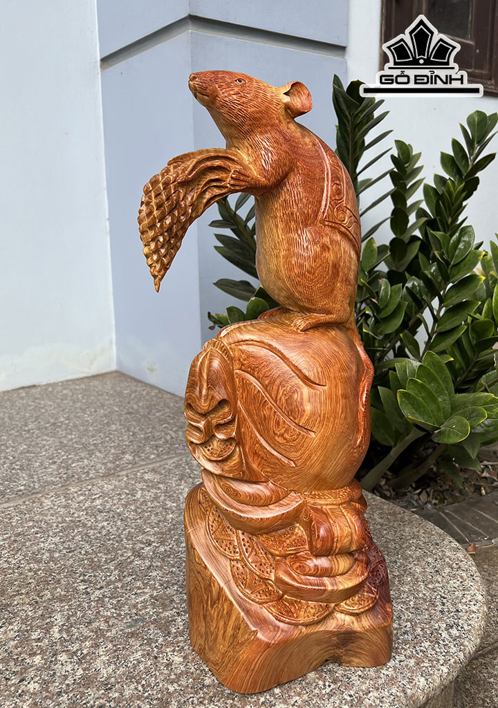 Tượng Chuột Phong Thủy Gỗ Hương Cao 54 Ngang 22 Sâu 18 (cm)