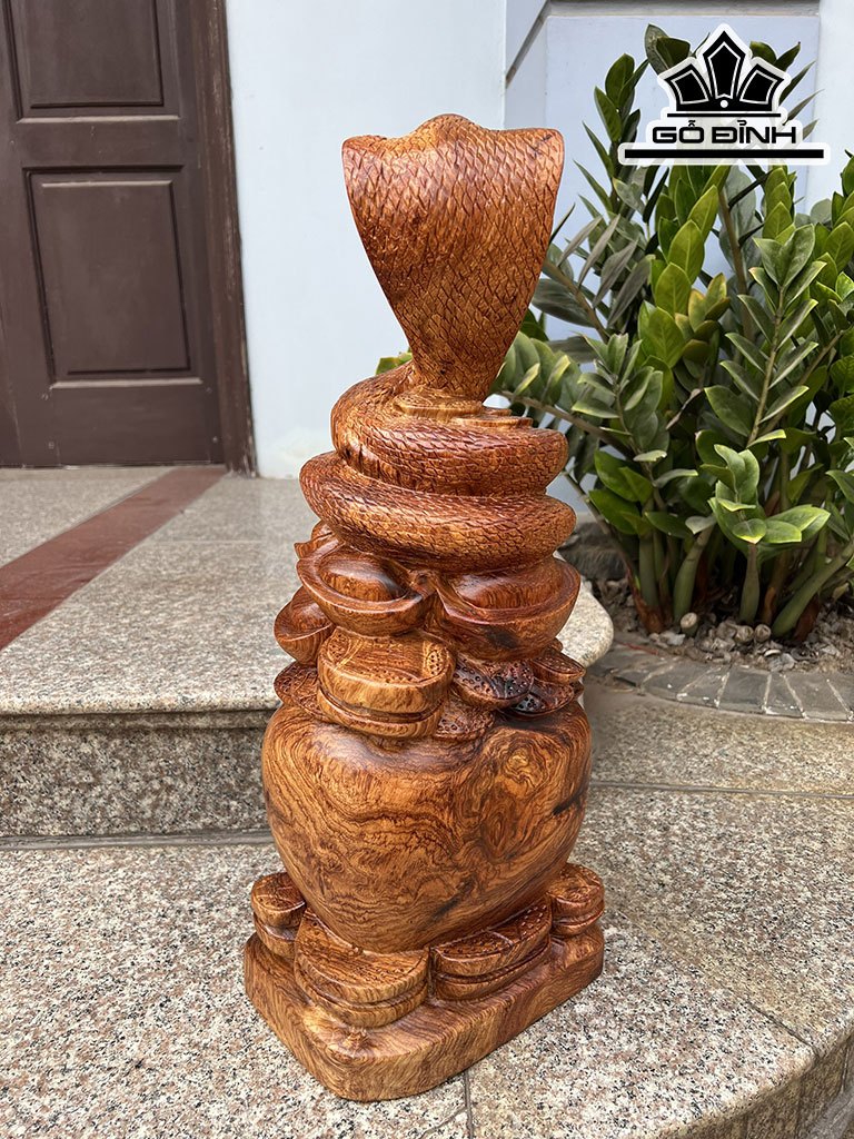 Tượng Rắn Phong Thủy Gỗ Hương Cao 58 Ngang 26 Sâu 24 (cm)