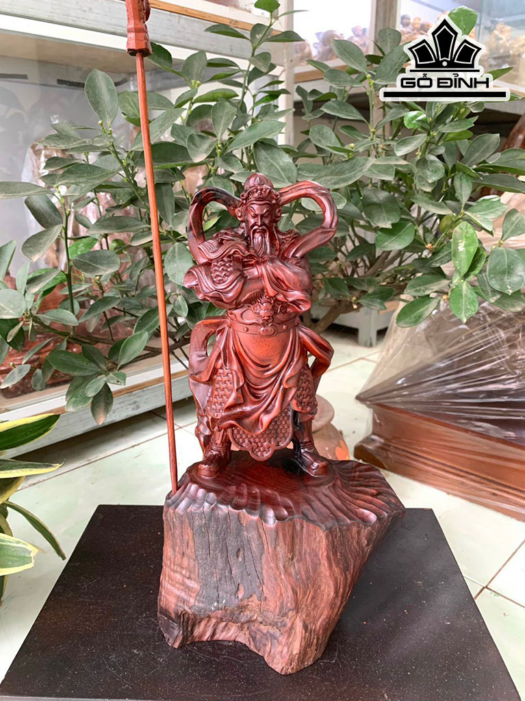 Tượng Quan Công Gỗ Trắc Cao 30 Ngang 13 Sâu 11 (cm)