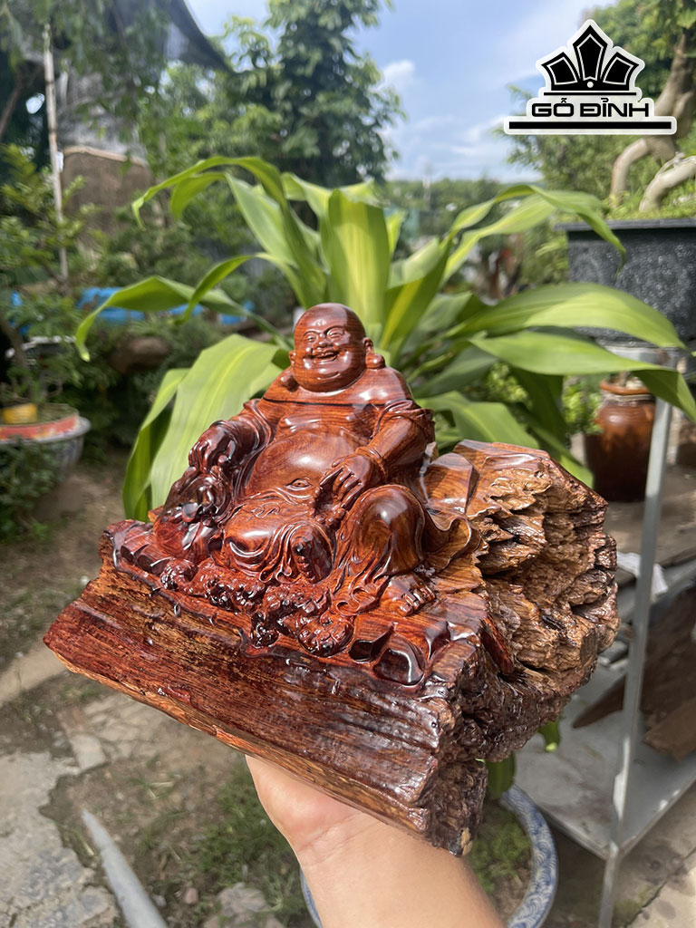 Tượng Phật Di Lặc Gỗ Cẩm Cao 19 Ngang 25 Sâu 19 (cm)