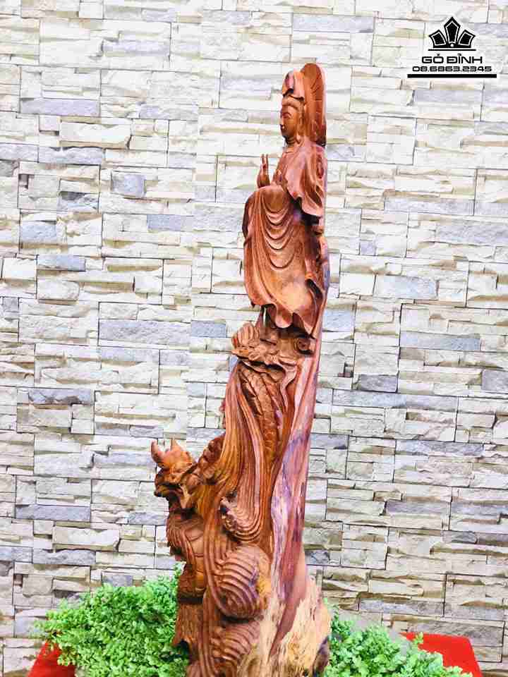 Tuong-Phat-Ba-Quan-Am-go-huong