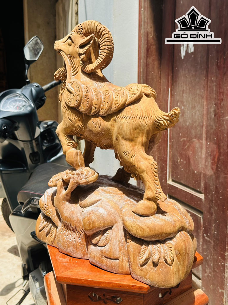 Tượng Nhất Dương Gỗ Ngọc Am Cao 50 Ngang 40 Sâu 18 (cm)