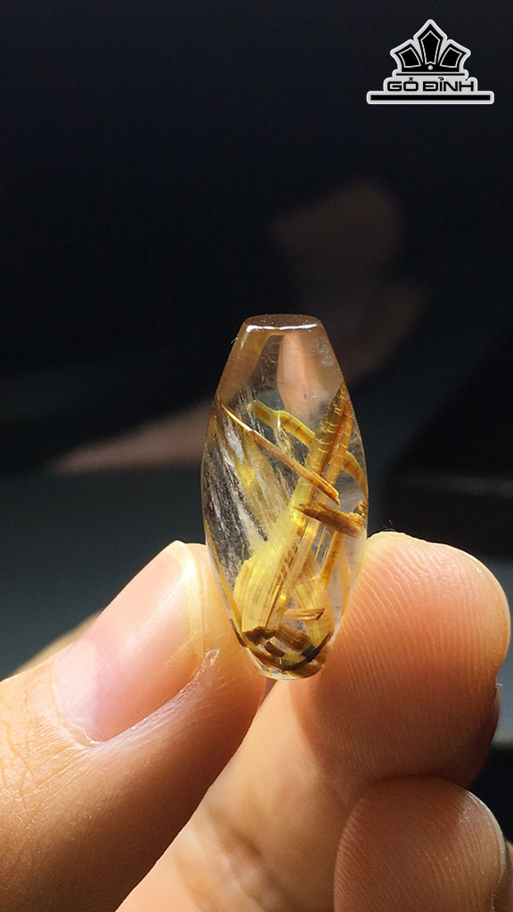 Lu Thống Đá Thạch Anh Tóc Vàng Cao 21,2 Ngang 9,5 (mm) 2,8gr