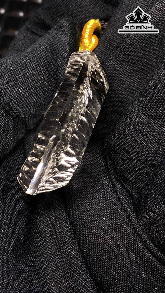 Mặt Dây Chuyền Chúa GiêSu Đá Thạch Anh Trắng Cao 42,6 Ngang 30 Sâu 12 (mm) 28,6gr