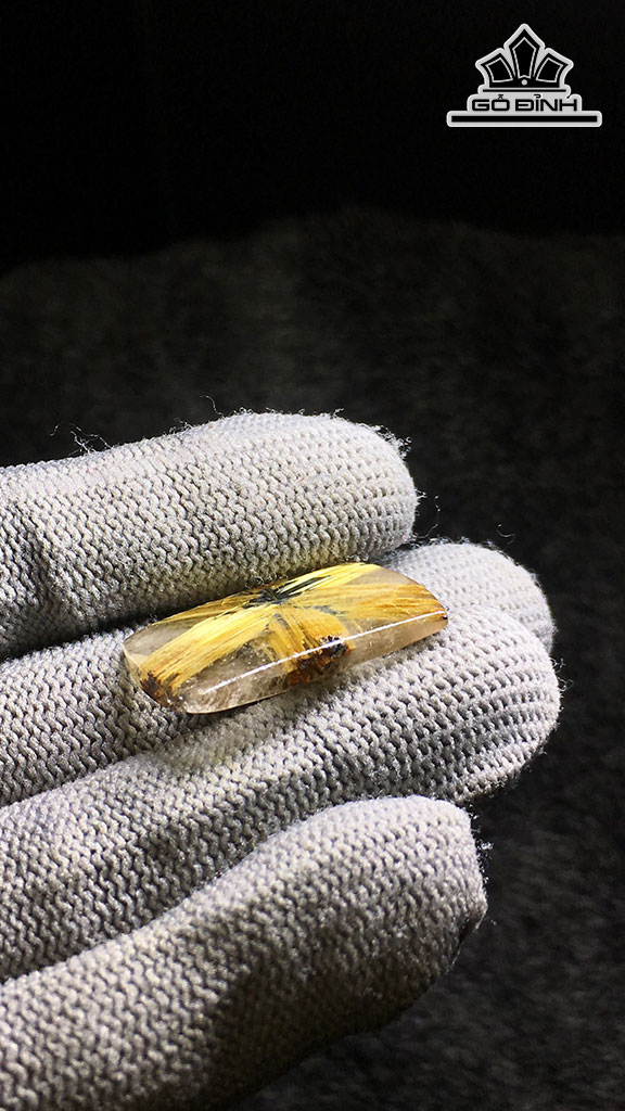 Mặt Dây Chuyền Đá Thạch Anh Tóc Vàng Cao 26,5 Ngang 18,8 Sâu 5,6 (mm) 6gr