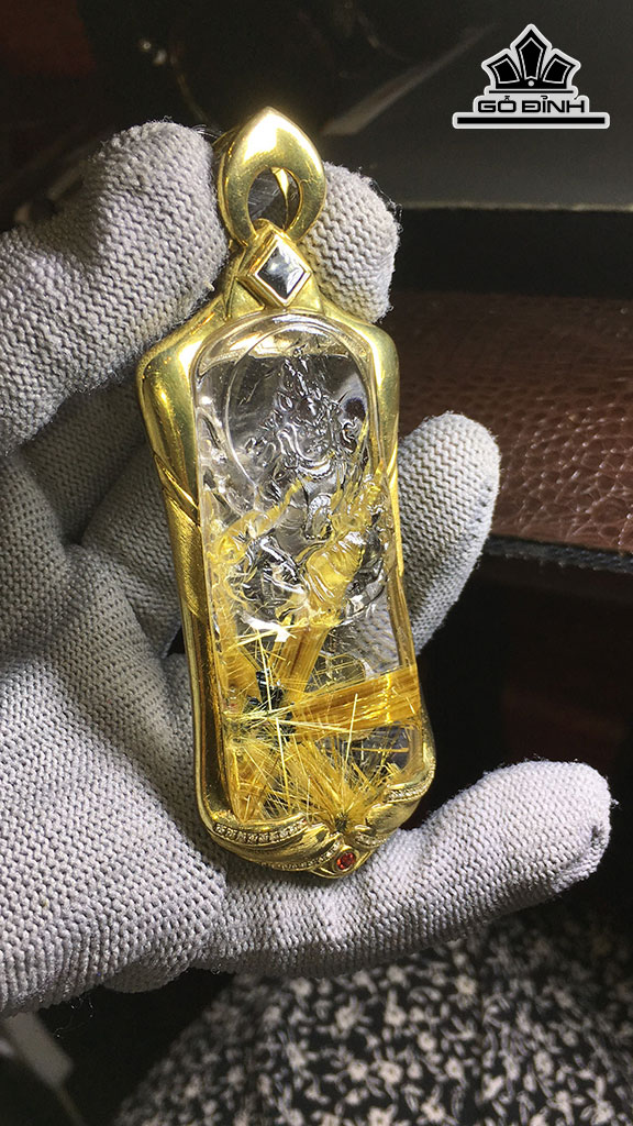 Mặt Dây Chuyền Đá Thạch Anh Tóc Vàng Cao 64,3 Ngang 26,5 (mm) 243,92cts