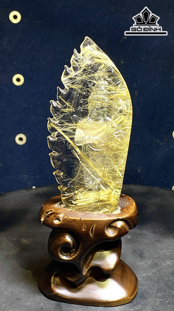 Tượng Phật Bà Quan Âm Đá Thạch Anh Tóc Vàng Cao 116,74 Ngang 50,82 Sâu 15,2 (mm) 506,11cts