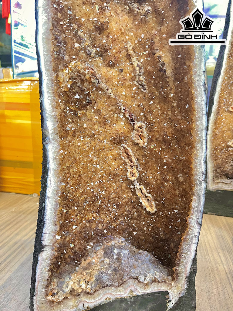 Hốc Đá Thạch Anh Vàng Cao 58 Ngang 20 (cm) 26,55kg
