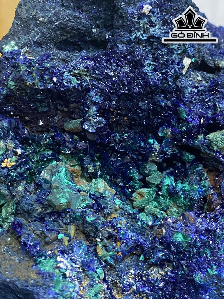 Tác Phẩm Đá Azurite Cao 16 (cm) 1,9kg