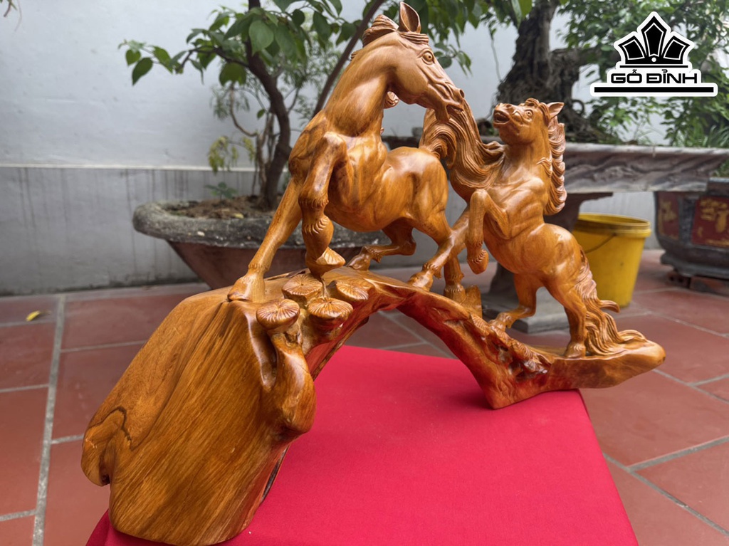 Tượng Song Mã Uyên Ương Gỗ Hương Cao 35 Ngang 57 Sâu 20 (cm)