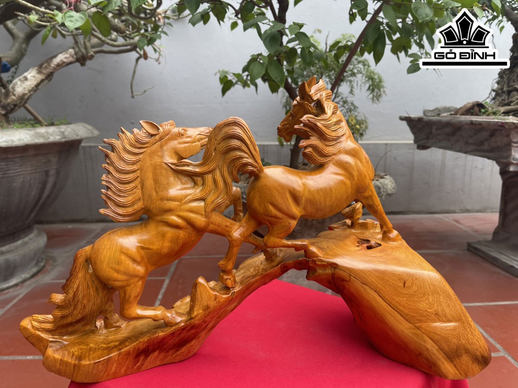 Tượng Song Mã Uyên Ương Gỗ Hương Cao 35 Ngang 57 Sâu 20 (cm)