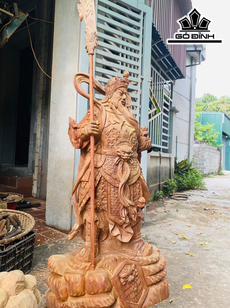 Tượng Quan Công Gỗ Hương Cao 79 Ngang 40 Sâu 22 (cm)