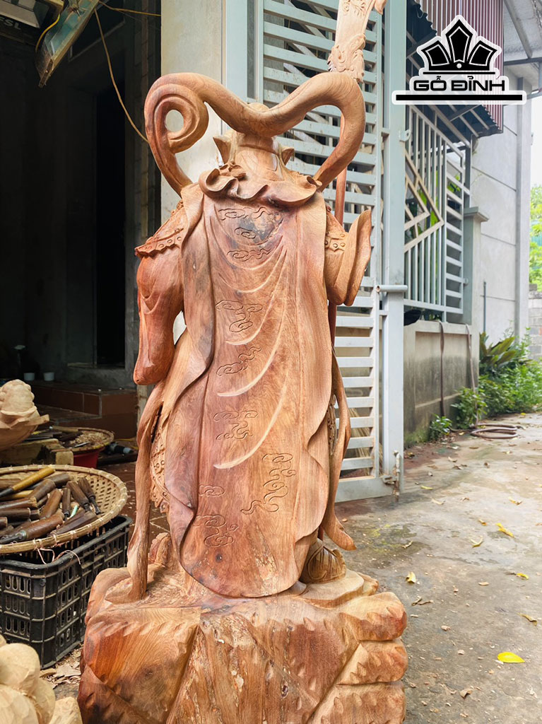 Tượng Quan Công Gỗ Hương Cao 79 Ngang 40 Sâu 22 (cm)