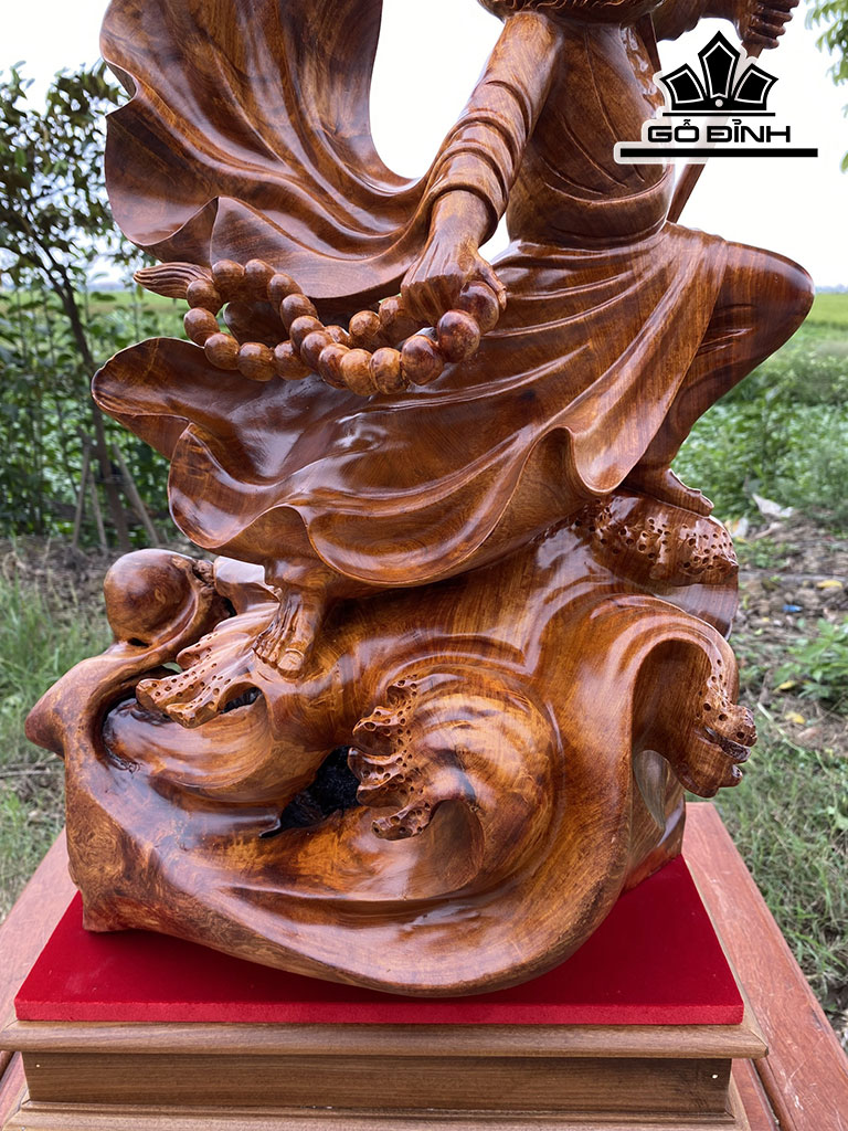 Tượng Đạt Ma Sư Tổ Gỗ Hương Cao 74 Ngang 39 Sâu 20 (cm)