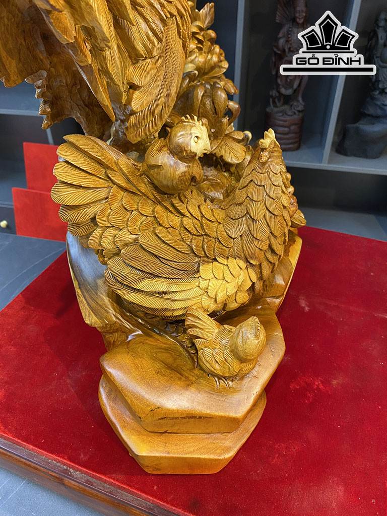 Tượng Gia Đình Gà Gỗ Hương Cao 55 Ngang 55 Sâu 30 (cm)