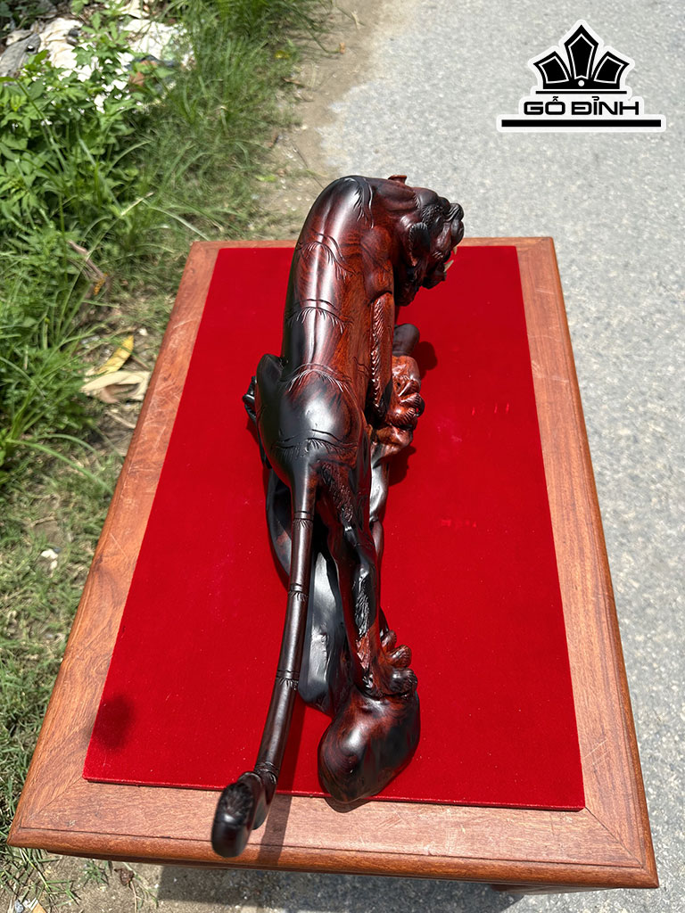 Tượng Hổ Phong Thủy Gỗ Trắc Ngang 57 Cao 19 Sâu 20 (cm)