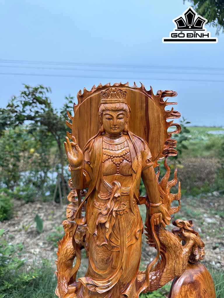 Tượng Quán Thế Âm Bồ Tát Gỗ Hương Cao 82 Ngang 47 Sâu 30 (cm)