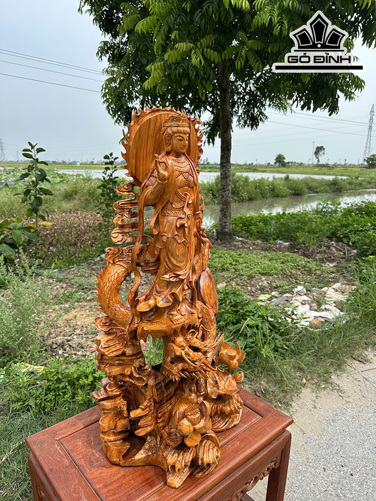 Tượng Quán Thế Âm Bồ Tát Gỗ Hương Cao 82 Ngang 47 Sâu 30 (cm)