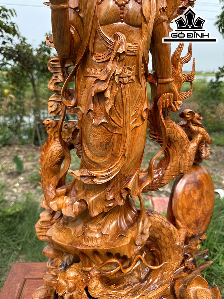 Tượng Quán Thế Âm Bồ Tát Gỗ Hương Cao 82 Ngang 47 Sâu 30 (cm)