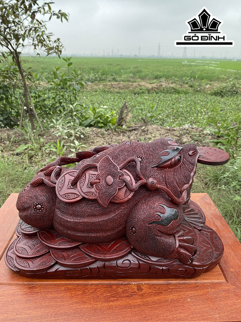 Tượng Thiềm Thừ Gỗ Tử Đàn Cao 23 Ngang 28 Sâu 45 (cm)