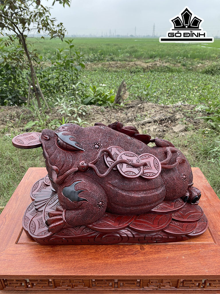 Tượng Thiềm Thừ Gỗ Tử Đàn Cao 23 Ngang 28 Sâu 45 (cm)
