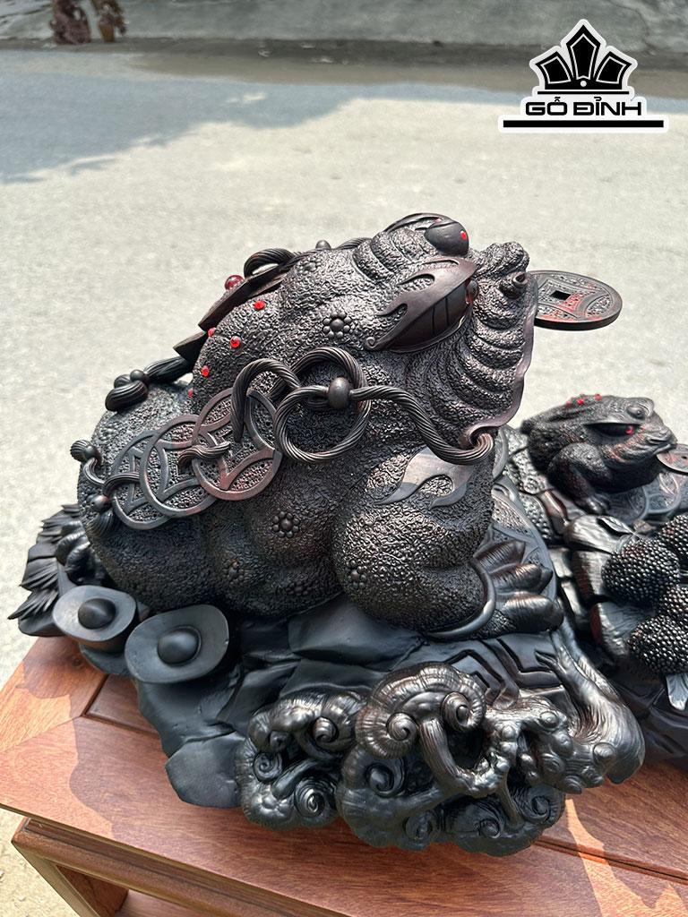 Tượng Thiềm Thừ Gỗ Trắc Cao 35 Ngang 38 Dài 65 (cm)