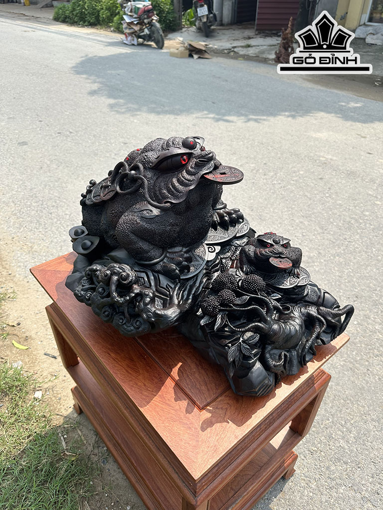 Tượng Thiềm Thừ Gỗ Trắc Cao 35 Ngang 38 Dài 65 (cm)