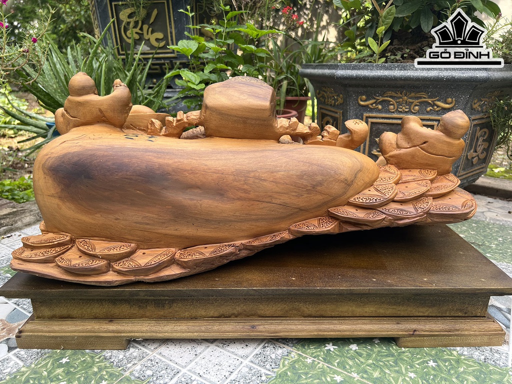 Tượng Thần Tài Gỗ Bách Xanh Cao 22 Ngang 60 Sâu 31 (cm)