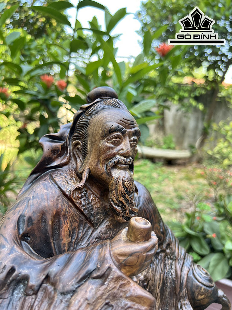 Tượng Thần Trà Gỗ Bách Xanh Cao 63 Ngang 32 Sâu 29 (cm)