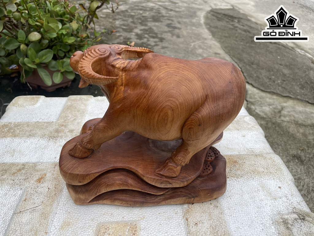 Tượng Trâu Gỗ Ngọc Am Cao 35 Ngang 25 Sâu 20 (cm)
