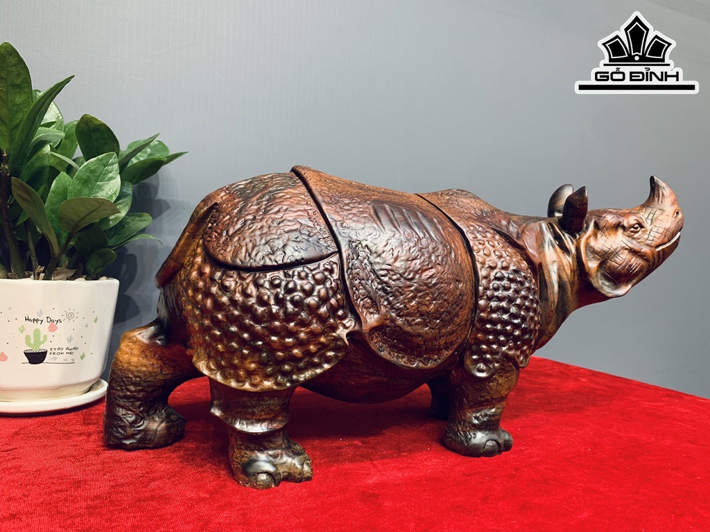 Tượng Tê Giác Gỗ Trắc Cao 21 Ngang 45 Sâu 15 (cm)