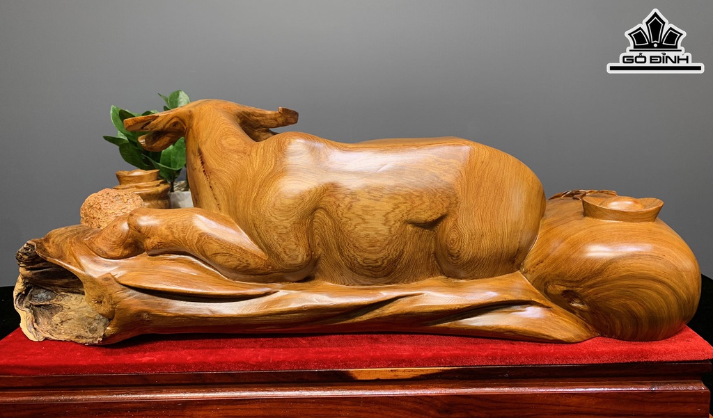 Tượng Trâu Gỗ Hương Cao 15 Ngang 72 Sâu 34 (cm)