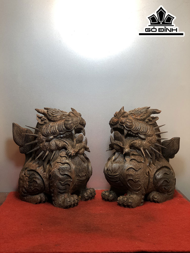 Tượng Nghê Gỗ Trắc Cao 21 Ngang 18 Sâu 11 (cm)