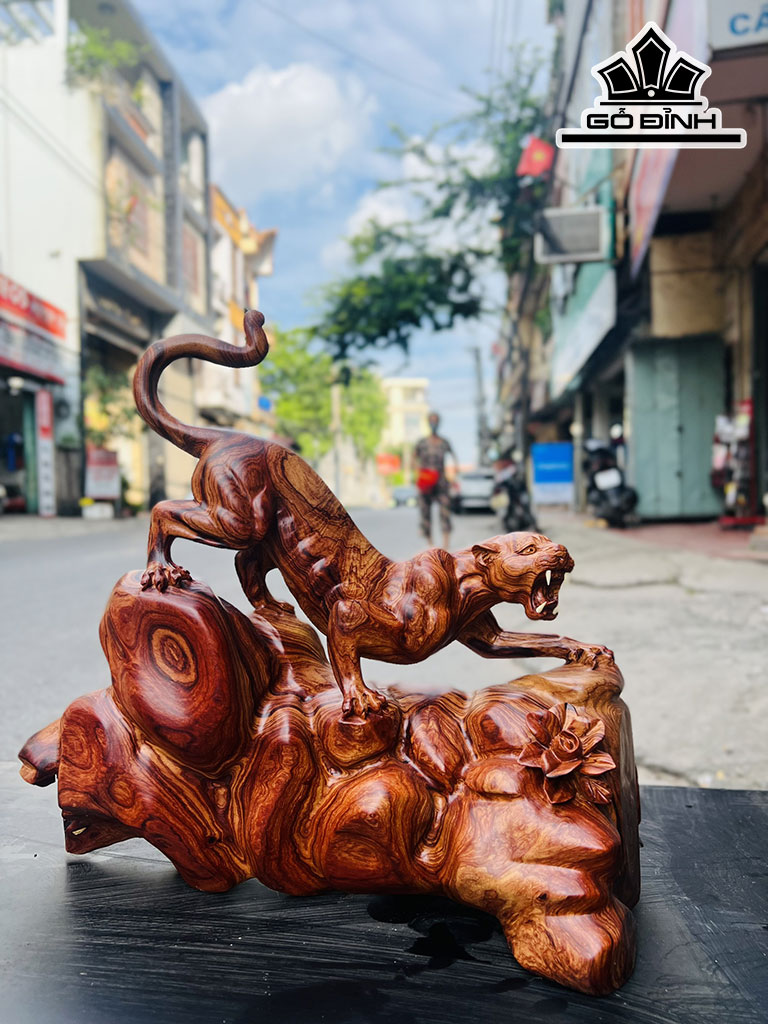 Tượng Báo Săn Mồi Gỗ Chun Sụn Cẩm Ngang 40 Cao 38 Sâu 16 (cm)