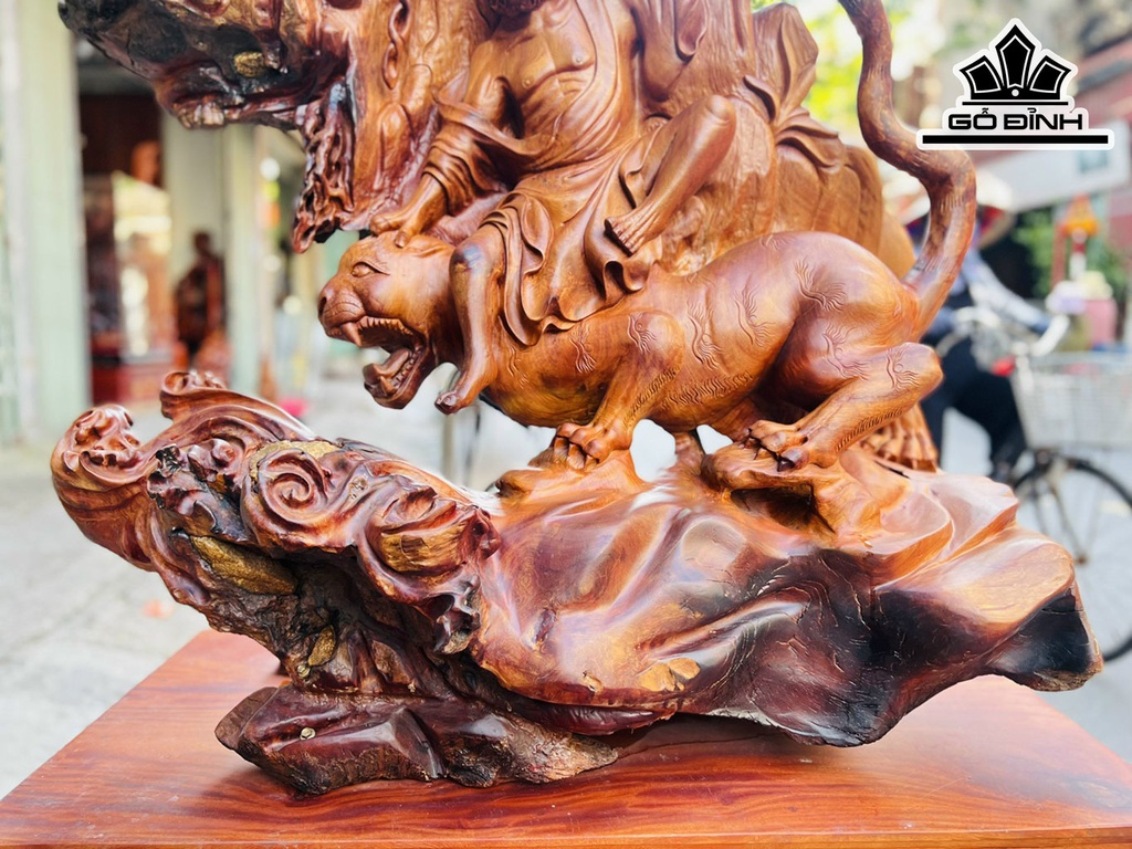 Tượng Đạt Ma Sư Tổ Gỗ Hương Cao 170 Ngang 100 Sâu 55 (cm)