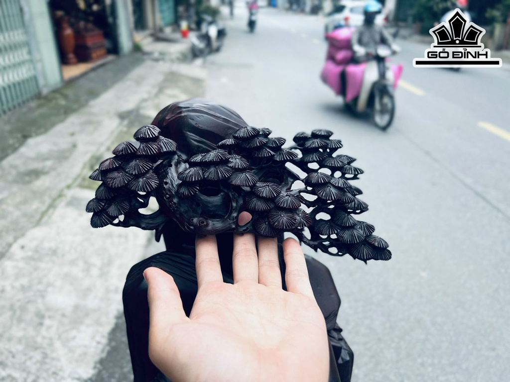 Tượng Gia Cát Lượng Gỗ Trắc Cao 70 Ngang 33 Sâu 27 (cm)
