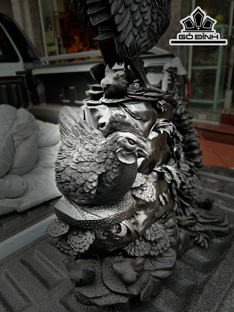 Tượng Gia Đình Gà Gỗ Mun Sừng Cao 93 Ngang 55 Sâu 35 (cm)