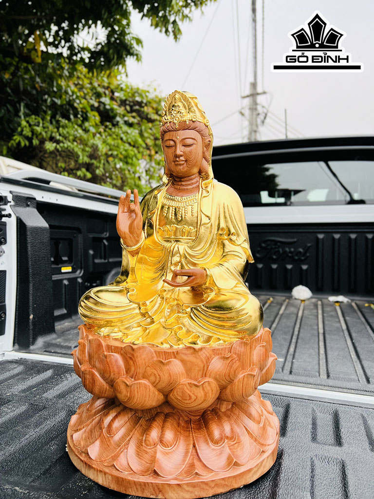 Tượng Phật Bà Quan Âm Gỗ Hương Cao 32 Ngang 32 Sâu 60 (cm)