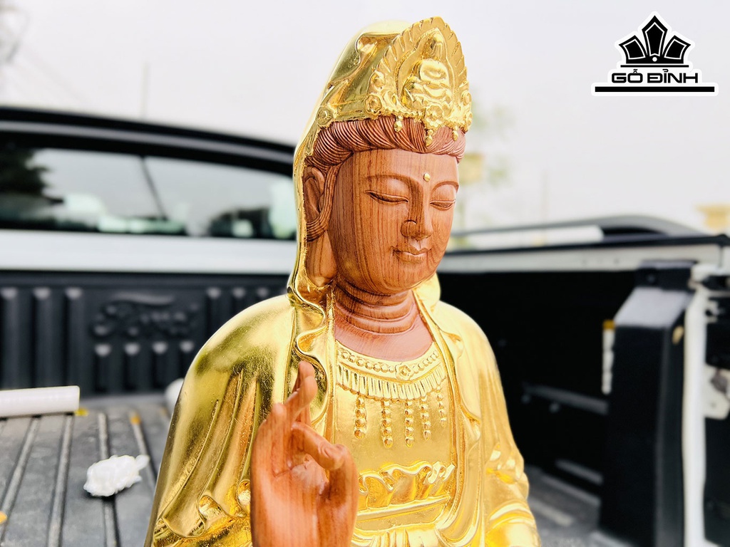 Tượng Phật Bà Quan Âm Gỗ Hương Cao 32 Ngang 32 Sâu 60 (cm)