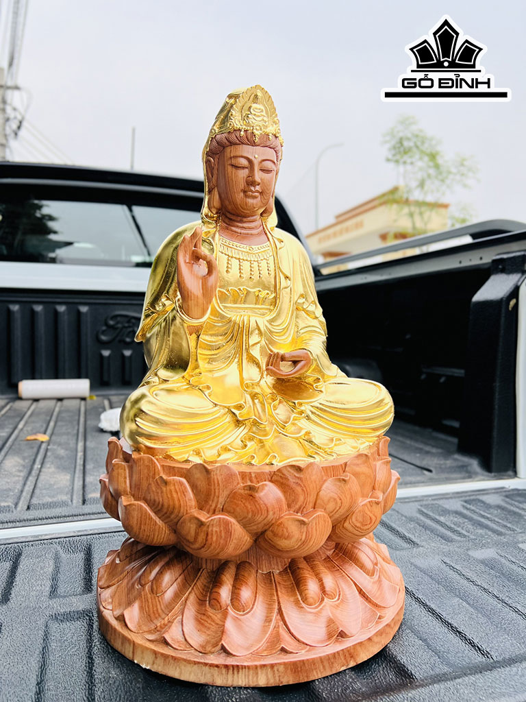 Tượng Phật Bà Quan Âm Gỗ Hương Cao 32 Ngang 32 Sâu 60 (cm)