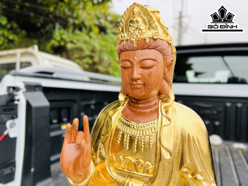 Tượng Phật Bà Quan Âm Gỗ Hương Cao 32 Ngang 32 Sâu 60 (cm)