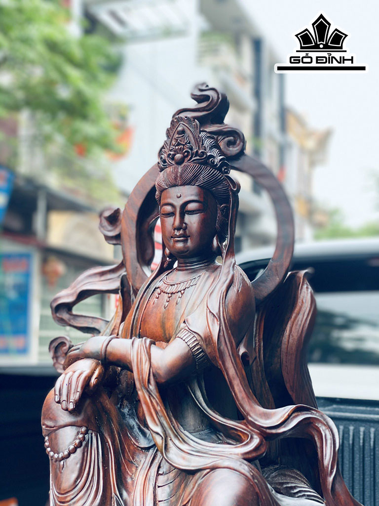 Tượng Phật Bà Quan Âm Gỗ Trắc Cao 80 Ngang 30 Sâu 26 (cm)