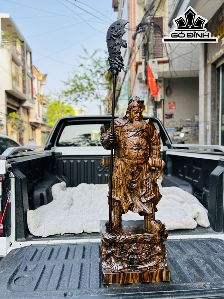 Tượng Quan Công Gỗ Mun Hoa Cao 80 Ngang 30 Sâu 19 (cm)